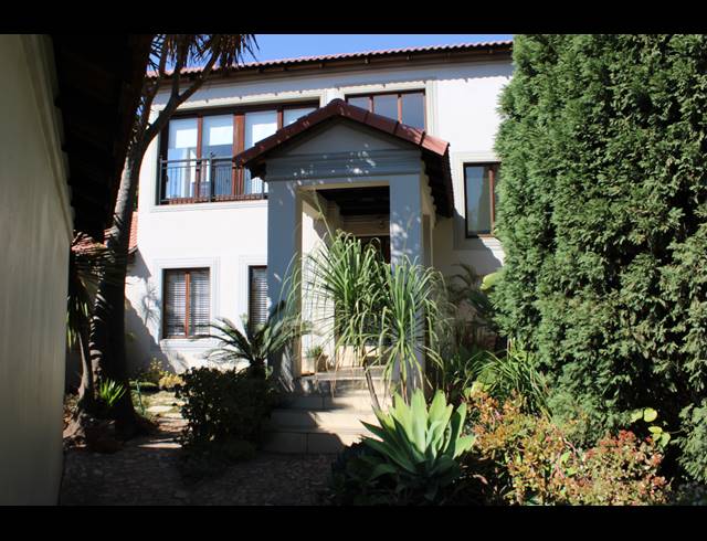 3 BEDROOM FREESTANDING TO LET IN WOODHILL GOLF ESTATE